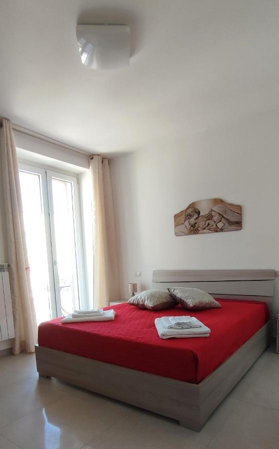 Casa Vacanze Dimora Monfalcone Монтескалиозо Екстериор снимка